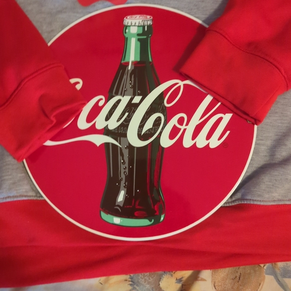 Coca-Cola collectibles GIFT-A-LOT! Sign, Funko, Hoodie, HAT! Basket Gift [4] - Picture 12 of 12